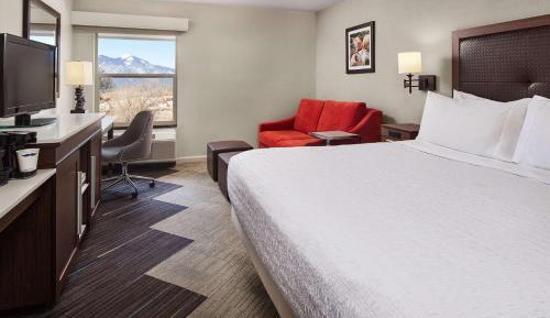 King Room with Mountain View