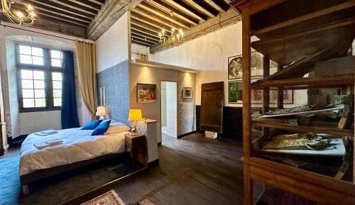 Family Room with Shower