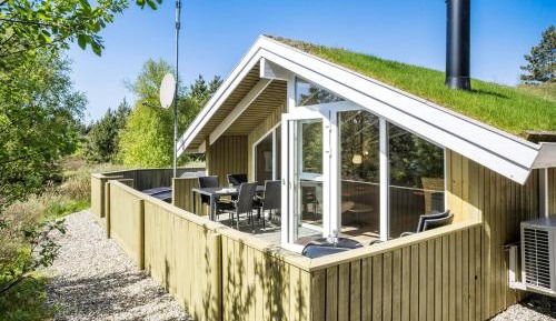 Three-Bedroom Vacation Home 