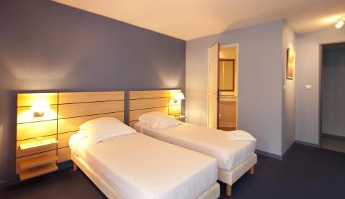 One-Bedroom Apartment (4 Adults)