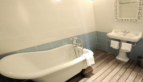 Cocoon Twin Room