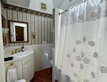 King Room with Balcony