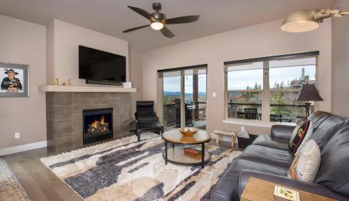 Three-Bedroom Townhouse