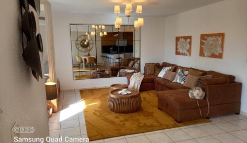 Two-Bedroom Deluxe Apartment with Balcony