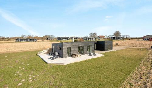 Three-Bedroom Vacation Home 