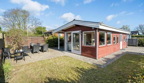 Two-Bedroom Holiday Home
