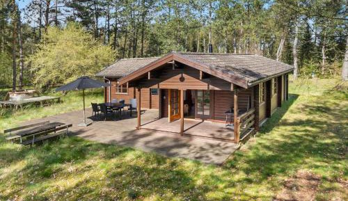 Three-Bedroom Vacation Home 