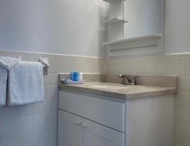 Studio Efficiency with Two Queen Beds