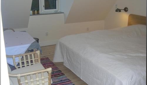 Double or Twin Room with Shared Bathroom