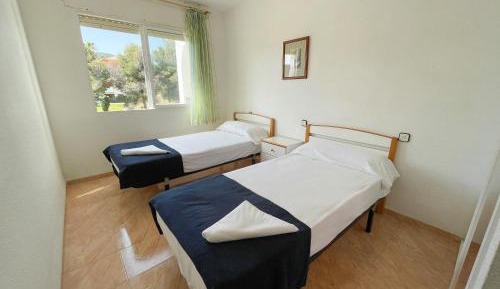 Two-Bedroom Apartment (4-6 Adults)