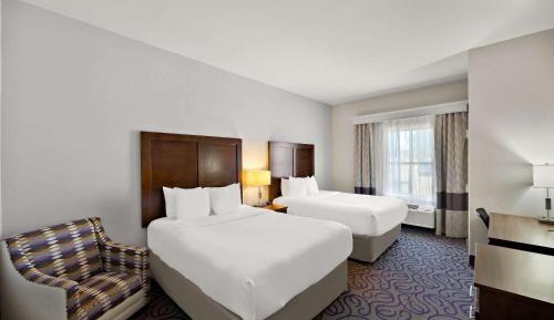 Queen Room with Two Queen Beds - Accessible/Non-Smoking 