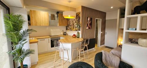 Apartment with Balcony