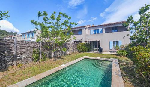 Three-Bedroom Vacation Home 