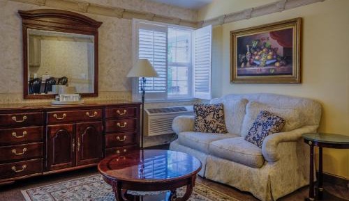 Queen Suite