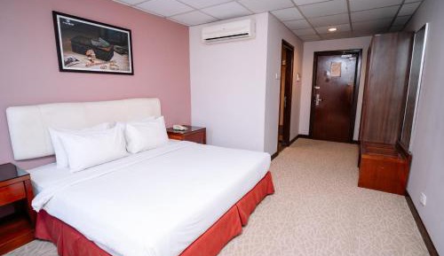 Deluxe Double or Twin Room