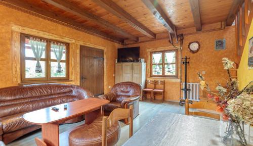 Four Bedroom House with Private Pool