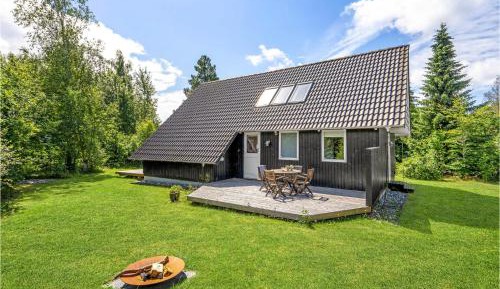 Three-Bedroom Vacation Home 