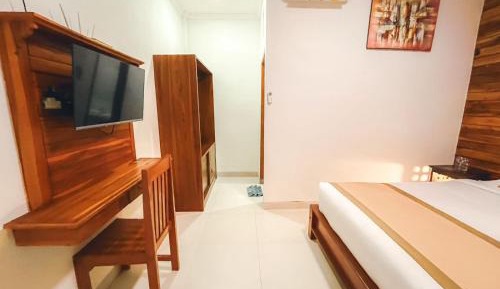 Standard Double Room with Garden View