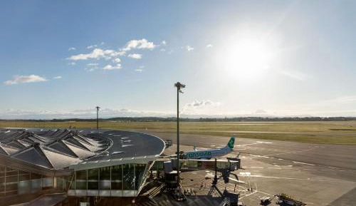 Moxy Queen Room with Runway View