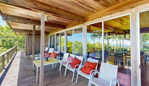 Four bedroom holiday home 