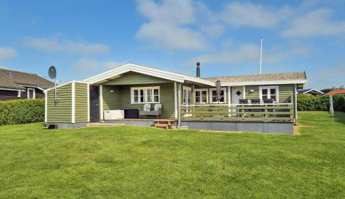 Three-Bedroom Vacation Home 
