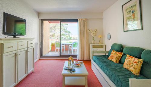 Studio with Alcove/Mezzanine (4 Adults)