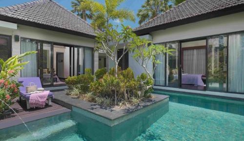 Family Pool Villa