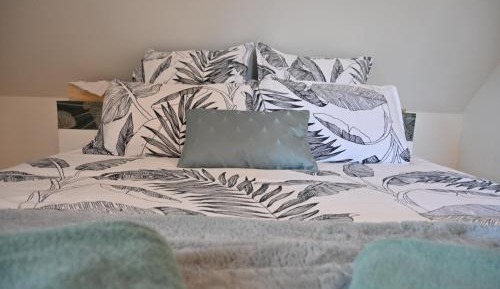 Queen Room with Garden View