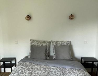 Family Room with Garden View