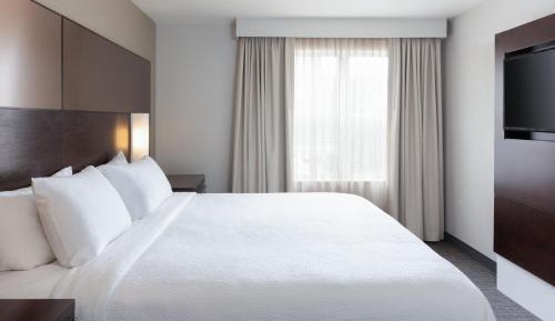 One-Bedroom King Suite with Sofa Bed