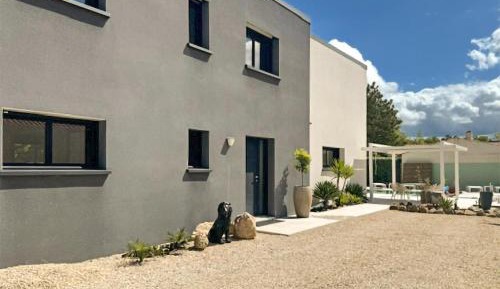 Five-Bedroom Holiday Home