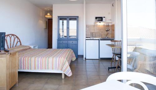 Studio with Balcony (2 Adults)