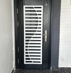 Quadruple Room with Shared Bathroom