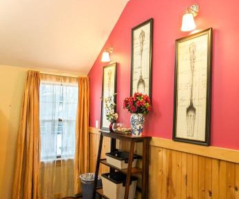 Two Bedroom Cabin with Living Room, Kitchen & Enclosed Porch