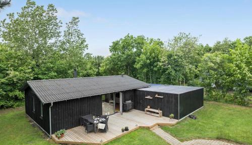 Three-Bedroom Vacation Home 