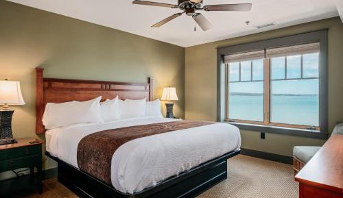 Lakeview Two Bedroom Suite