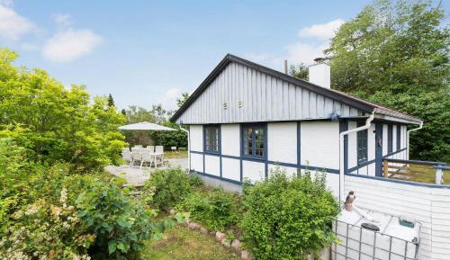 Three-Bedroom Vacation Home 
