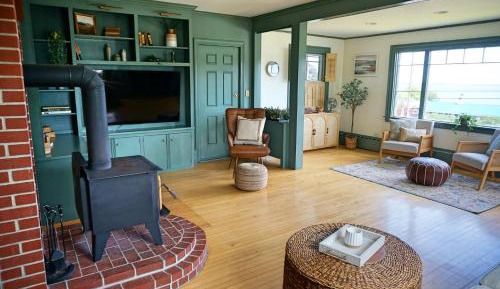 Family Room with Sea View