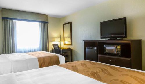 Queen Room with Two Queen Beds - Non-Smoking