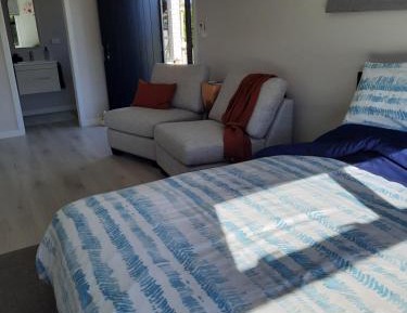 Queen Room with Garden View