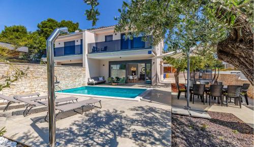 Four-Bedroom Vacation Home