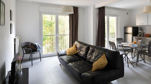 Two-Bedroom Apartment with Air conditioning
