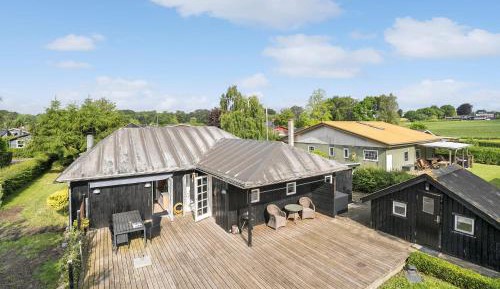 Three-Bedroom Vacation Home 