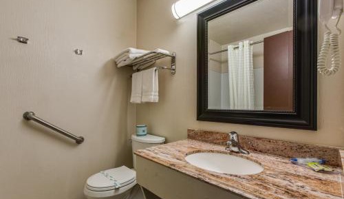 Queen Room - Non-Smoking