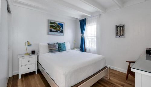 Queen Suite with Spa Bath