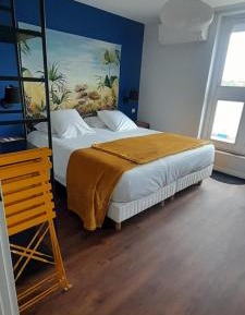 One-Bedroom Apartment with Terrace