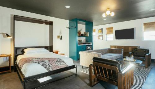 Nitecap Room