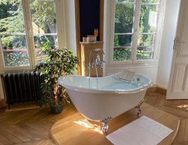Deluxe Double Room with Bath