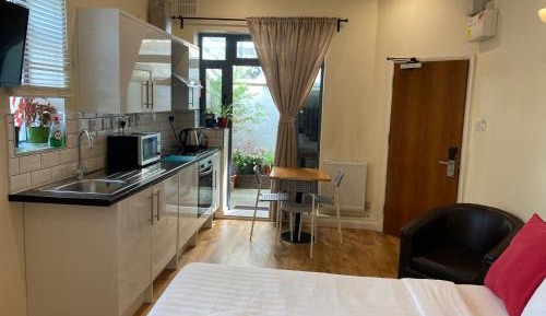 Studio Apartment with Balcony