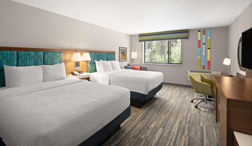 Room with Two Queen Beds - Non-Smoking